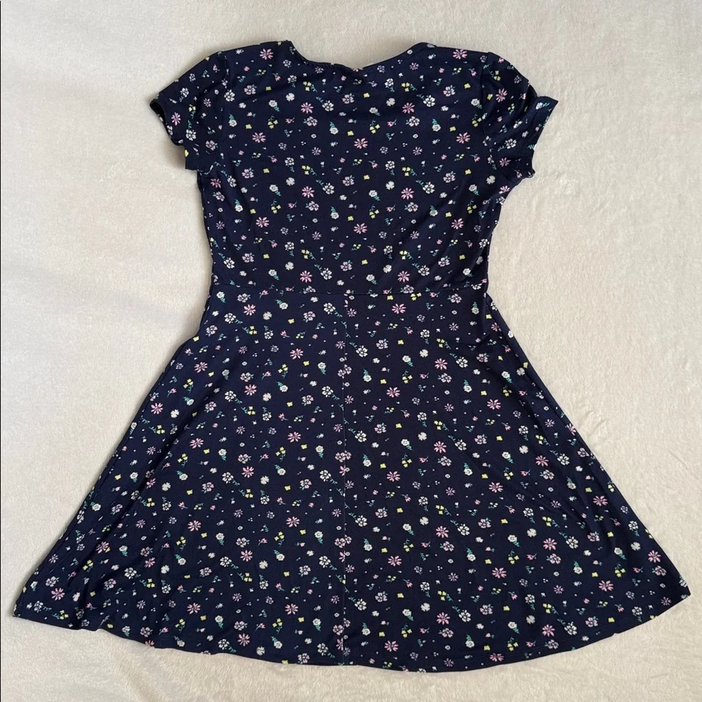 City Streets | Floral Short Sleeve Pullover Dress Navy Blue (M 10/12) - Picture 9 of 14